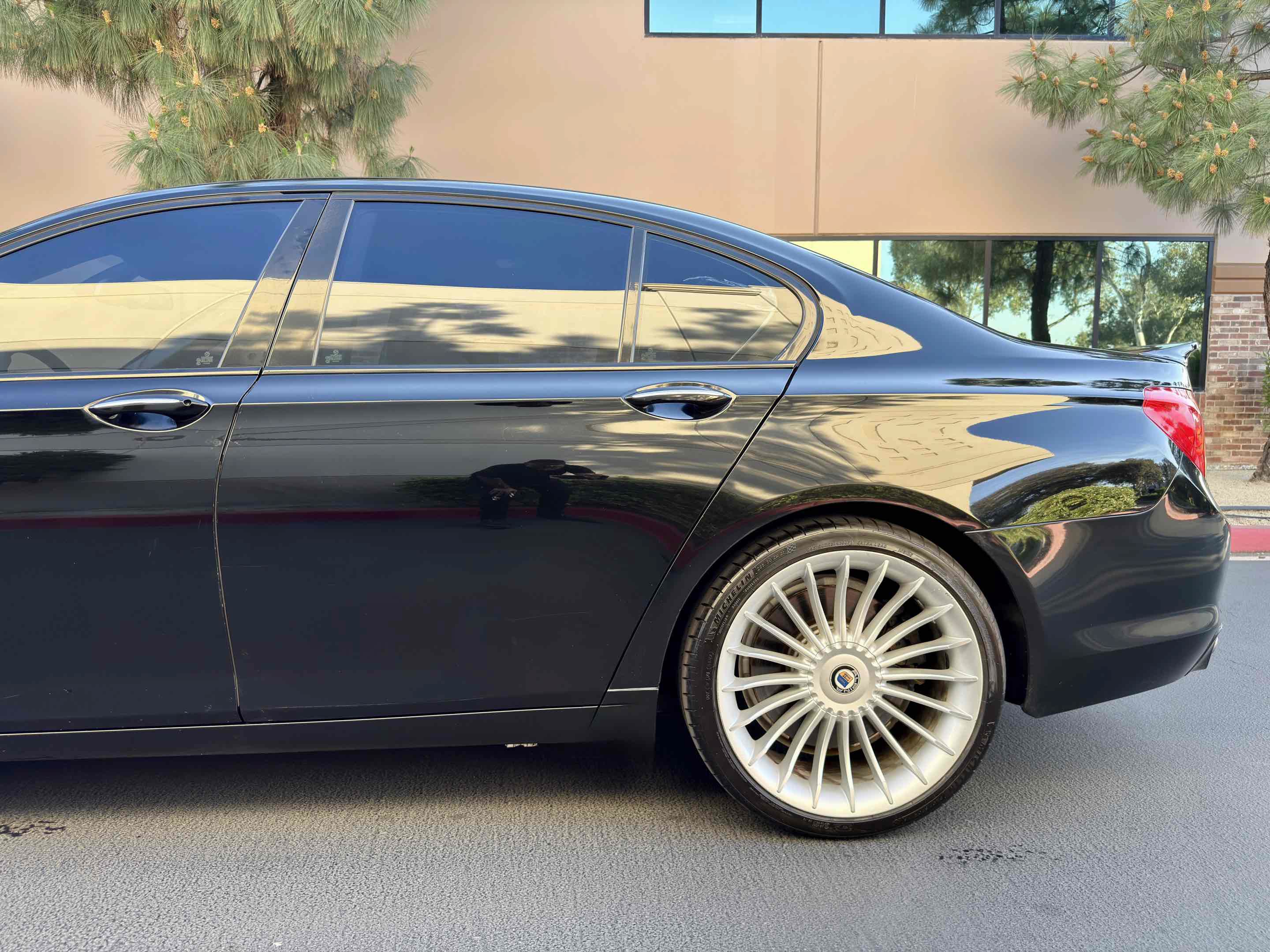 Used 2012 BMW ALPINA B7 RWD image 26