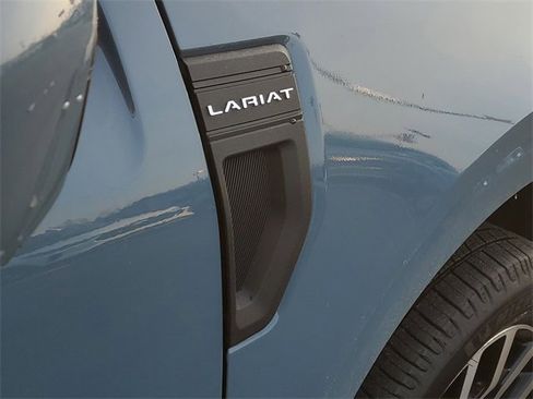 Certified 2022 Ford Maverick Lariat w/ Lariat Luxury Package image 6