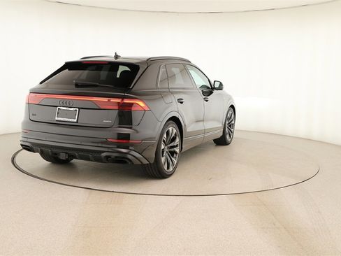 Certified 2025 Audi Q8 Prestige w/ Prestige Package image 6