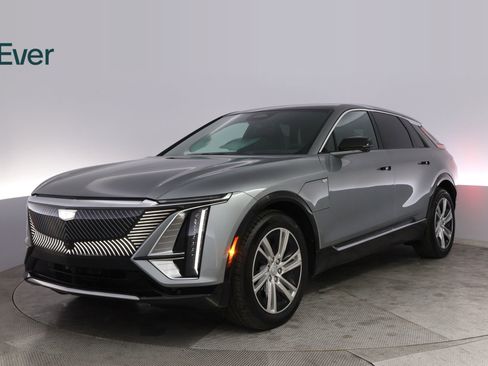 Used 2024 Cadillac Lyriq Tech w/ Driver Assist Package AWD/4WD image 2