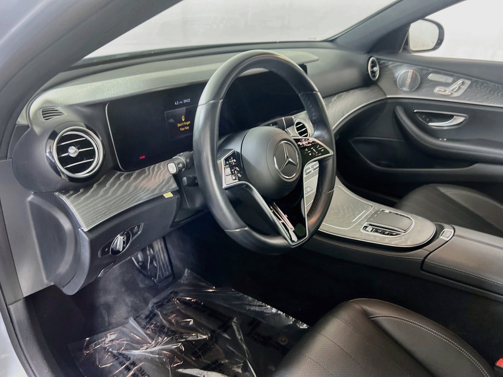 Used 2021 Mercedes-Benz E 350 4MATIC Sedan image 9