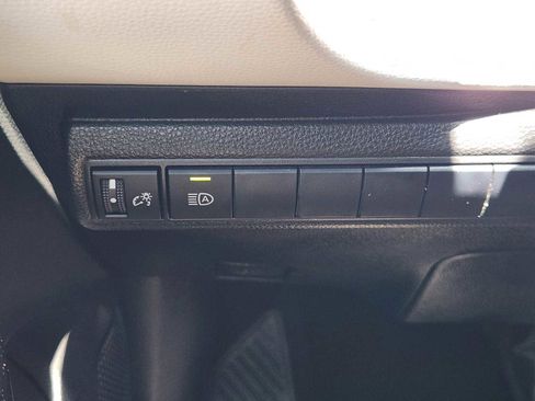 Used 2019 Toyota Corolla XSE FWD image 22