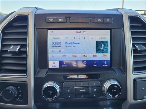 Used 2020 Ford F150 Lariat w/ Equipment Group 502A Luxury AWD/4WD image 24