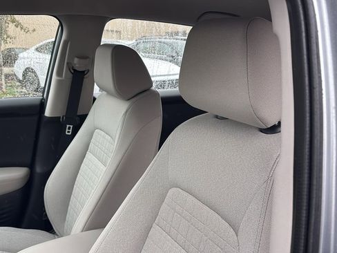 Used 2025 Honda HR-V LX image 25