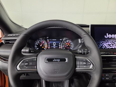 New 2026 Jeep Compass Latitude image 12