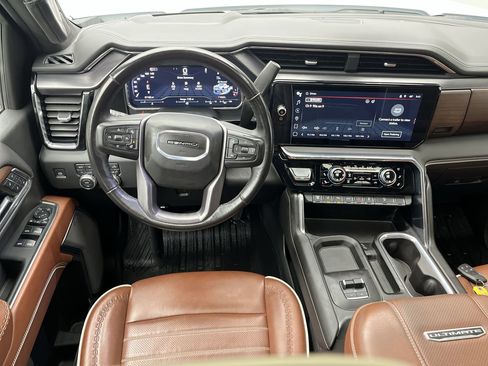 Used 2024 GMC Sierra 2500 Denali Ultimate image 16