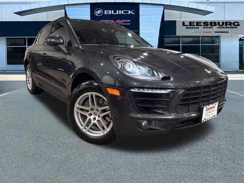 Used 2018 Porsche Macan image 1