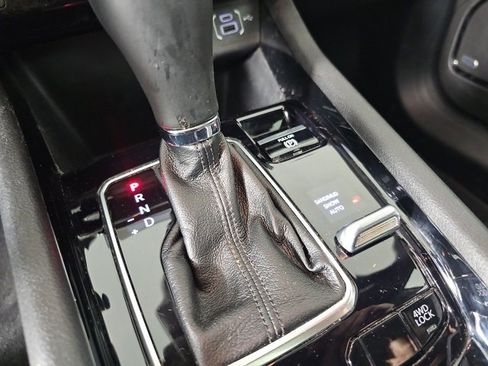 Certified 2024 Jeep Compass Limited w/ High Altitude Package image 23