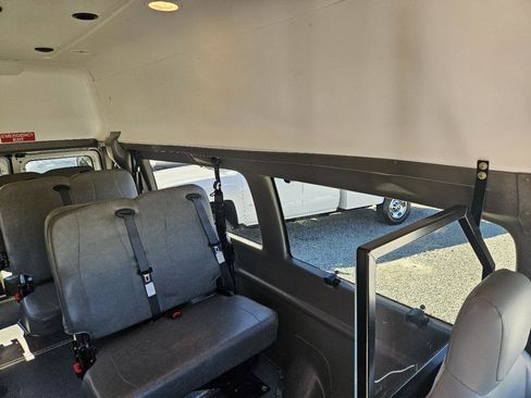 Used 2014 Ford E-350 and Econoline 350 Extended Super Duty w/ Power Group RWD image 29