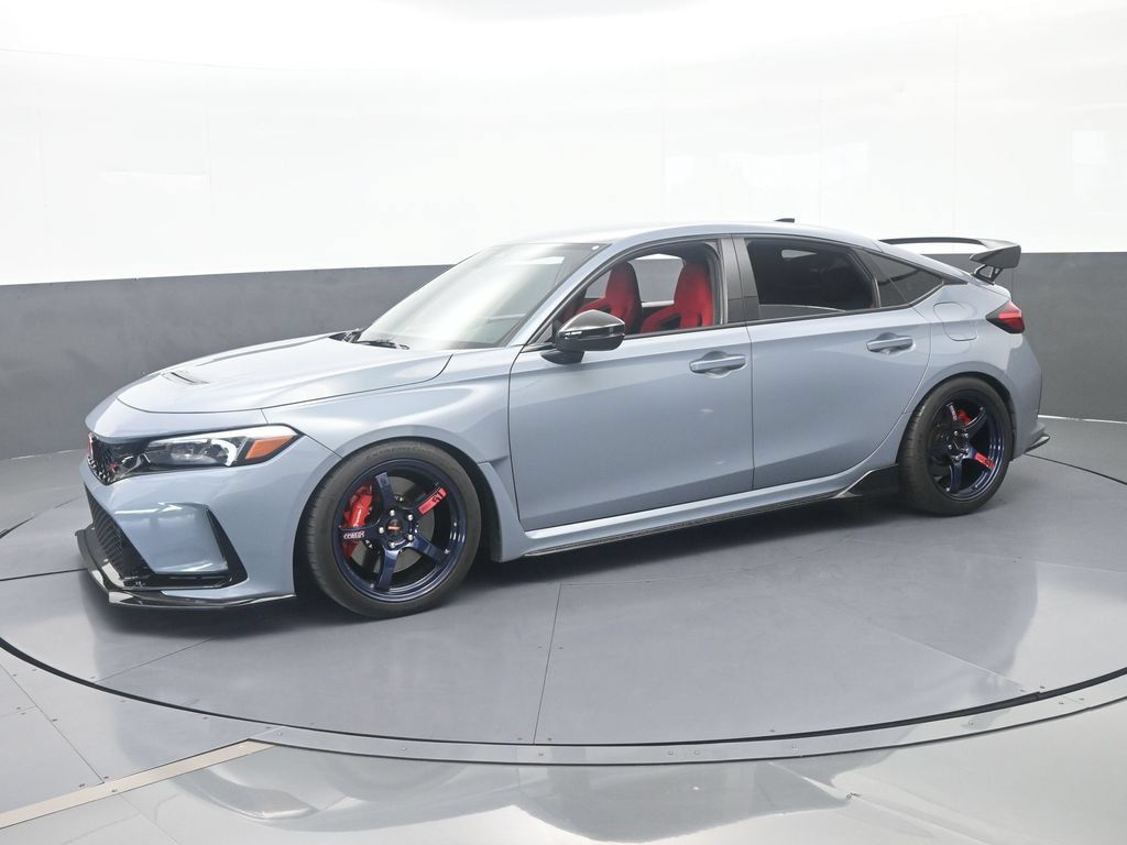 Used 2025 Honda Civic Type R image 2
