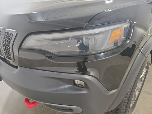 Used 2020 Jeep Cherokee Trailhawk AWD/4WD image 27