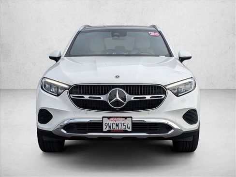 Used 2026 Mercedes-Benz GLC 300 4MATIC image 2