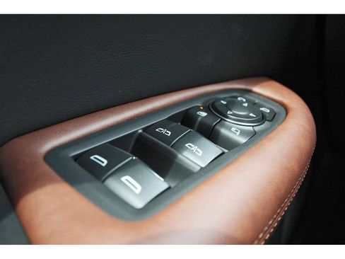 New 2026 Cadillac XT5 Premium Luxury w/ Driver Assist Package FWD image 15