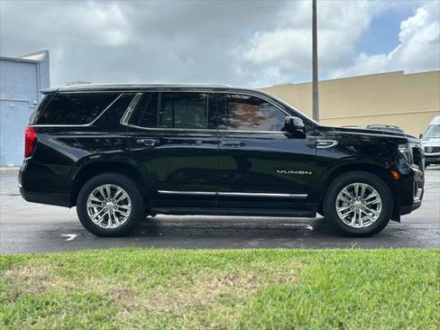 Used 2021 GMC Yukon SLT RWD image 9