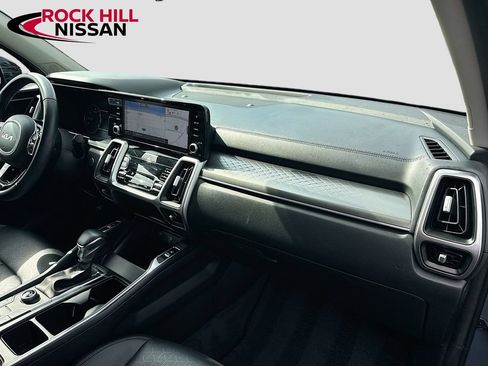 Used 2022 Kia Sorento S FWD image 33
