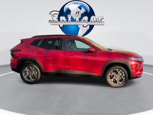 New 2026 Chevrolet Trax LT w/ Driver Confidence Package image 9