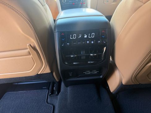 Used 2024 Jeep Grand Cherokee L Summit AWD/4WD image 29