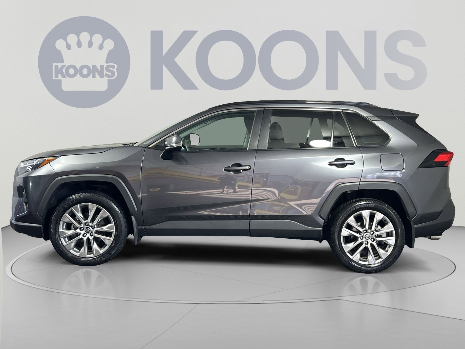 Used 2023 Toyota RAV4 XLE Premium AWD/4WD image 2