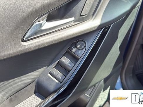Used 2025 Chevrolet Equinox LT w/ Convenience Package II FWD image 15