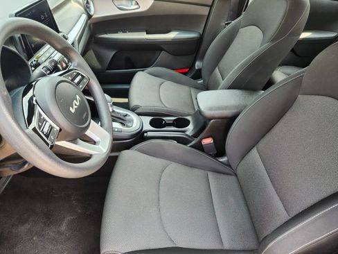 Certified 2024 Kia Forte LXS FWD image 19