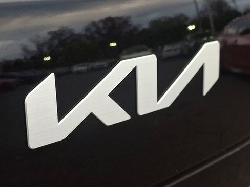 Certified 2023 Kia Soul LX w/ Option Group 015 image 31