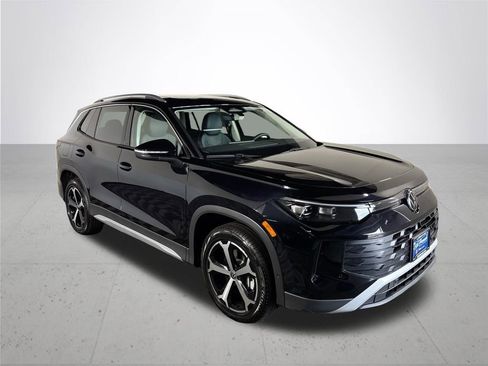 New 2026 Volkswagen Tiguan SE AWD/4WD image 4