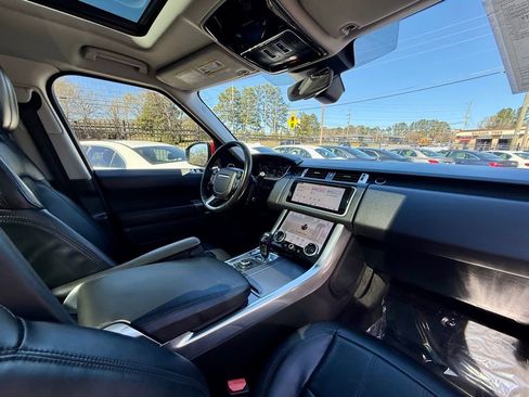 Used 2018 Land Rover Range Rover Sport HSE AWD/4WD image 29
