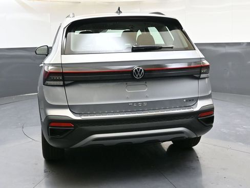 Used 2025 Volkswagen Taos S AWD/4WD image 4