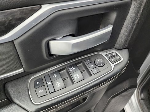 Used 2024 RAM 3500 Big Horn w/ Night Edition image 44