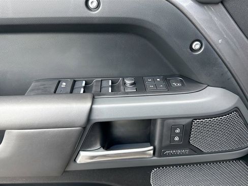 Used 2020 Land Rover Defender 110 X AWD/4WD image 19