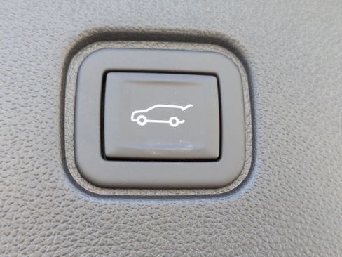 New 2024 Chevrolet Blazer EV RS image 8