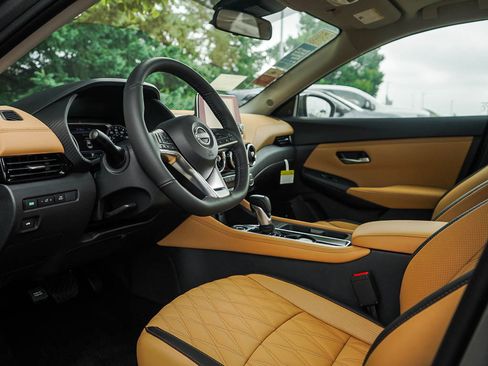 New 2025 Nissan Sentra SV w/ SV Premium Package image 16