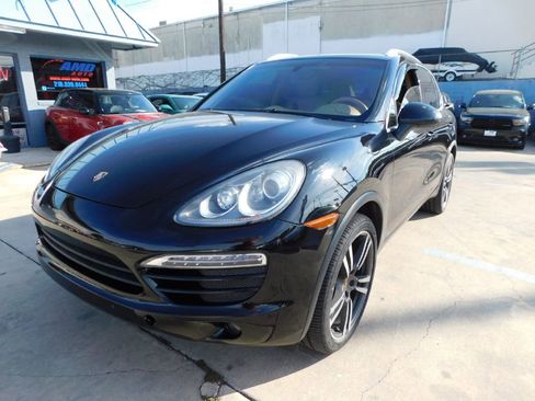 Used 2014 Porsche Cayenne image 3