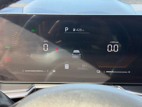 Used 2025 Kia Sorento EX w/ EX Panoramic Sunroof Package AWD/4WD image 13