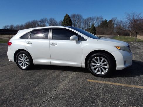 Used 2009 Toyota Venza AWD image 1