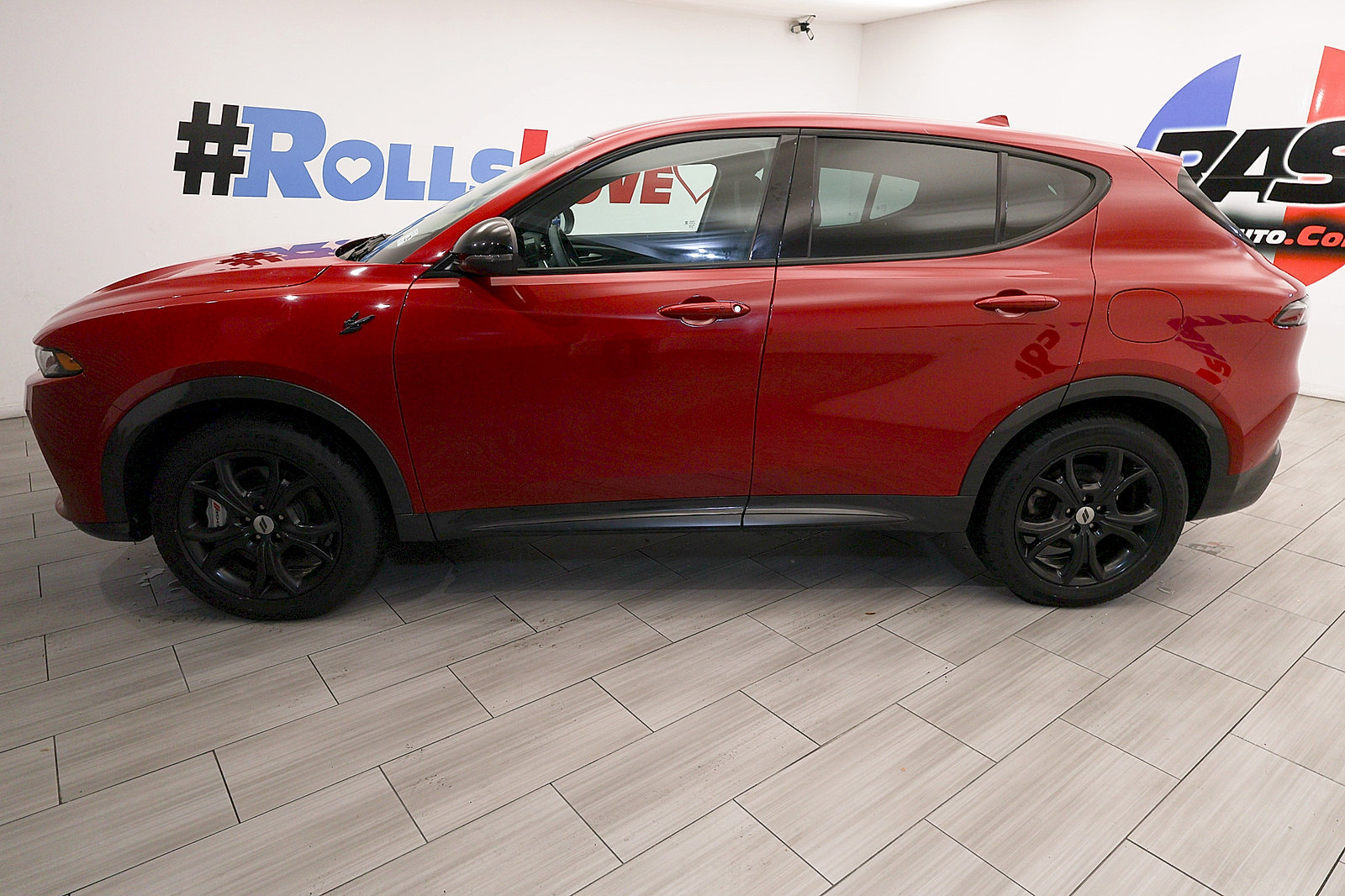 Used 2024 Dodge Hornet R/T w/ R/T Blacktop Package AWD/4WD image 2