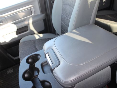 Used 2016 RAM 2500 Big Horn image 8