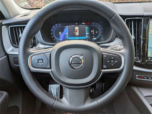 Certified 2023 Volvo XC60 B5 Core w/ Climate Package image 15