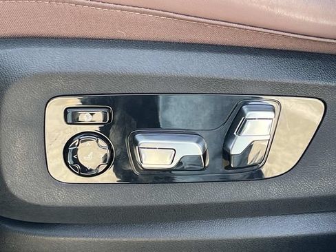 Used 2025 BMW X5 xDrive40i w/ Executive Package AWD/4WD image 34