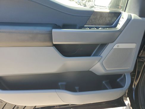 Used 2024 Ford F150 Lightning Flash image 22