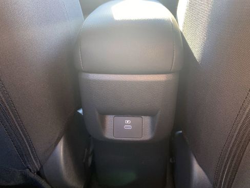 New 2025 Nissan Versa SV w/ Trunk Package image 30