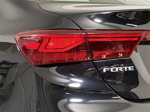 Used 2024 Kia Forte LXS w/ LXS Technology Package image 23