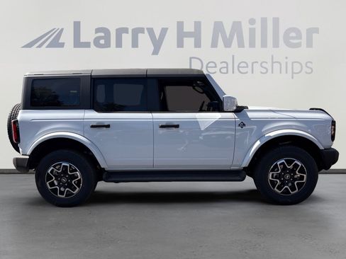 New 2026 Ford Bronco Outer Banks AWD/4WD image 6