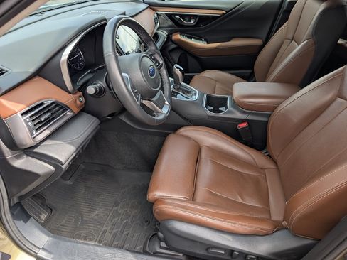 Used 2021 Subaru Outback Touring AWD/4WD image 10
