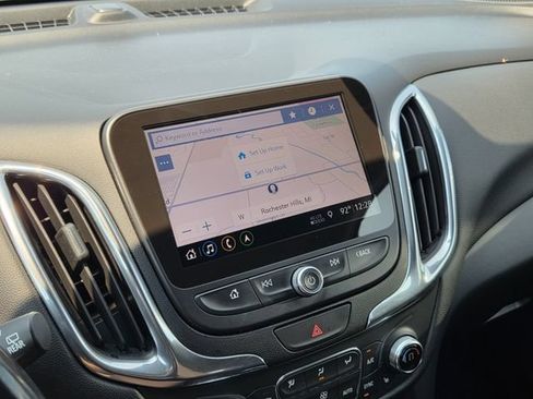 Used 2019 Chevrolet Equinox LT FWD image 30