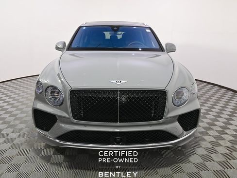 Used 2024 Bentley Bentayga Extended Wheelbase image 10