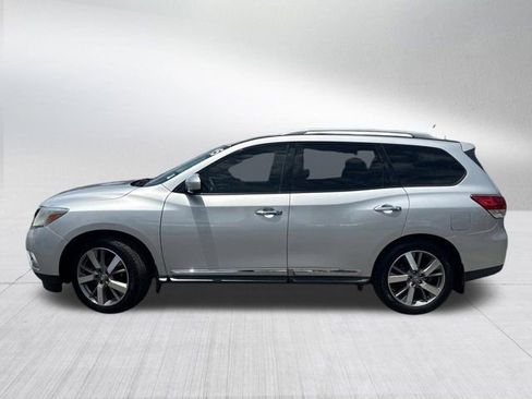 Used 2015 Nissan Pathfinder Platinum FWD image 9