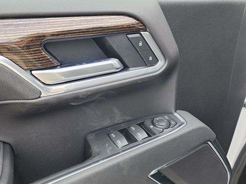 New 2026 GMC Sierra 1500 Elevation image 15