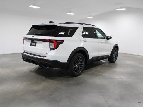 New 2026 Ford Explorer ST w/ Sun And Sound Package image 8