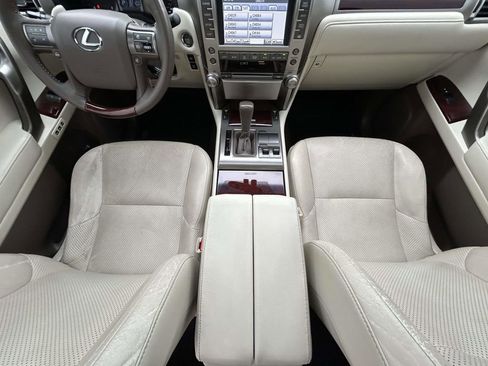 Used 2012 Lexus GX 460 w/ Comfort Plus Pkg image 14